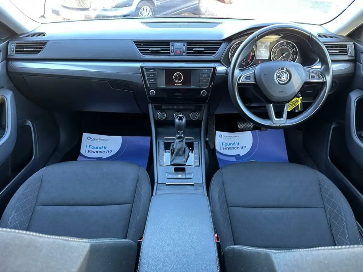 2017-skoda-superb-16tdi-estate-dsg-big-3