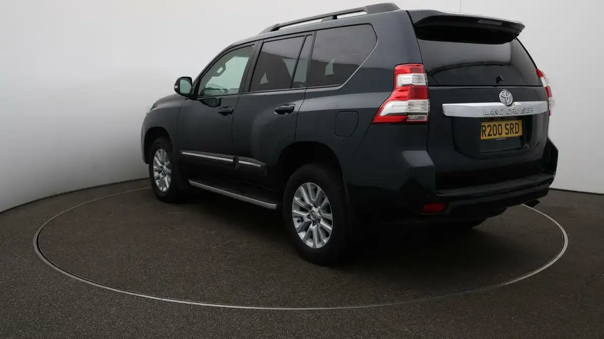 2017-toyota-land-cruiser-28d-4d-invincible-7st-big-57