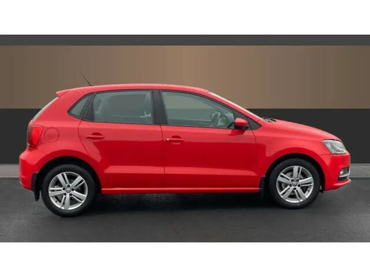 2014-volkswagen-polo-12-tsi-se-5d-big-4