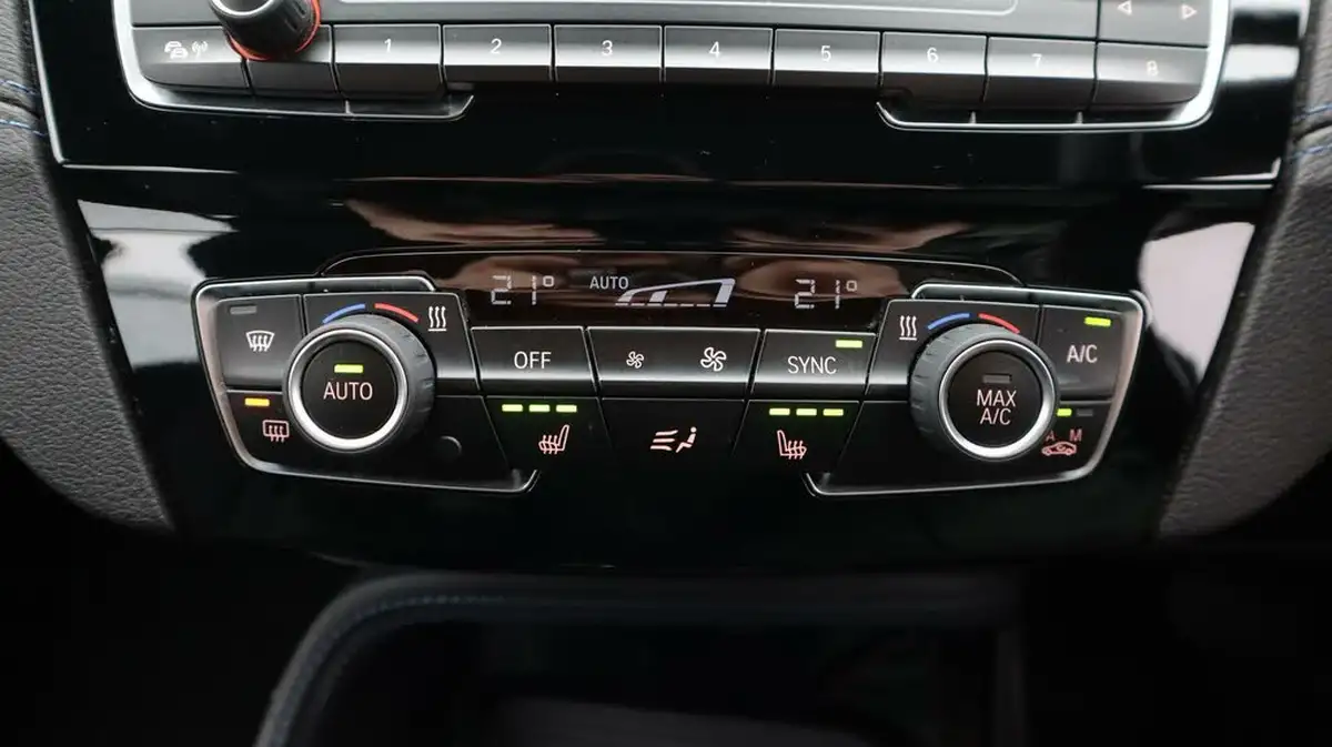 2020-bmw-x1-15-xdrive-25e-phev-m-sport-big-12