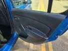 2014-dacia-sandero-stepway-09-laureate-small-42