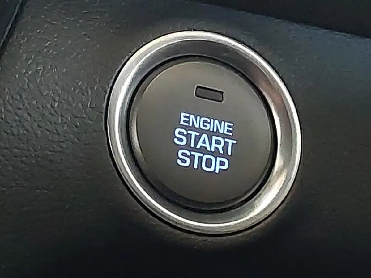2022-hyundai-ioniq-16-gdi-premium-se-hybrid-big-15