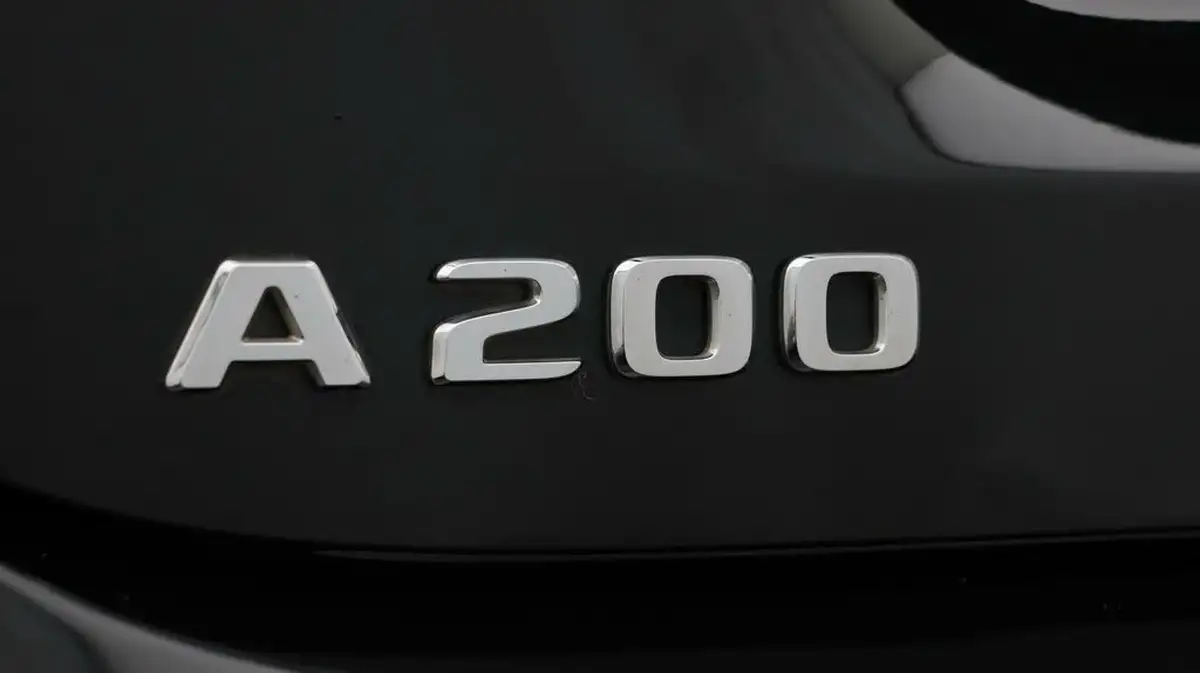 2022-mercedes-benz-a-class-13-a200-amg-line-premium-edition-hatchback-5d-7g-dct-big-22
