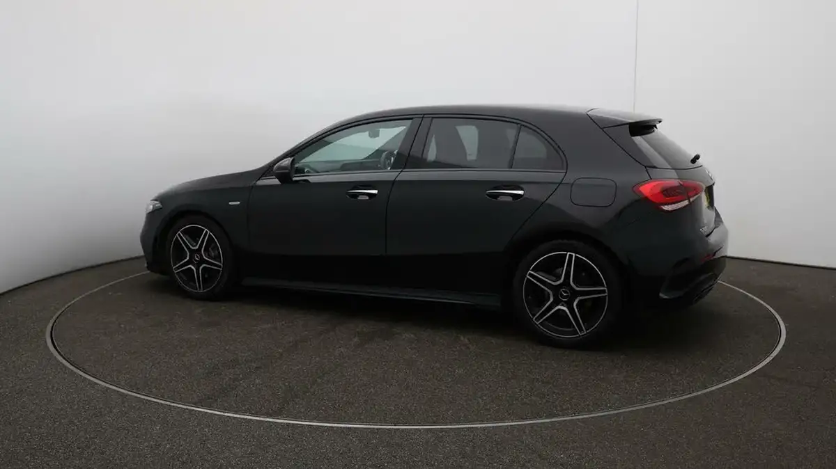 2022-mercedes-benz-a-class-13-a200-amg-line-premium-edition-hatchback-5d-7g-dct-big-40