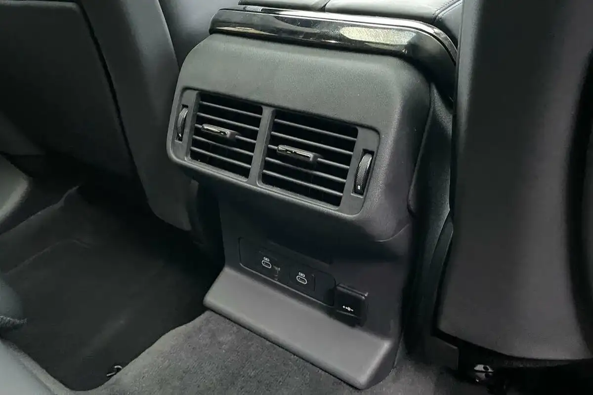 2024-land-rover-range-rover-velar-20-p250-dynamic-hse-big-34