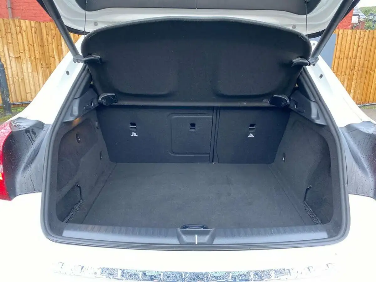 2019-mercedes-benz-gla-class-16-gla-200-amg-line-edition-7g-dct-big-4