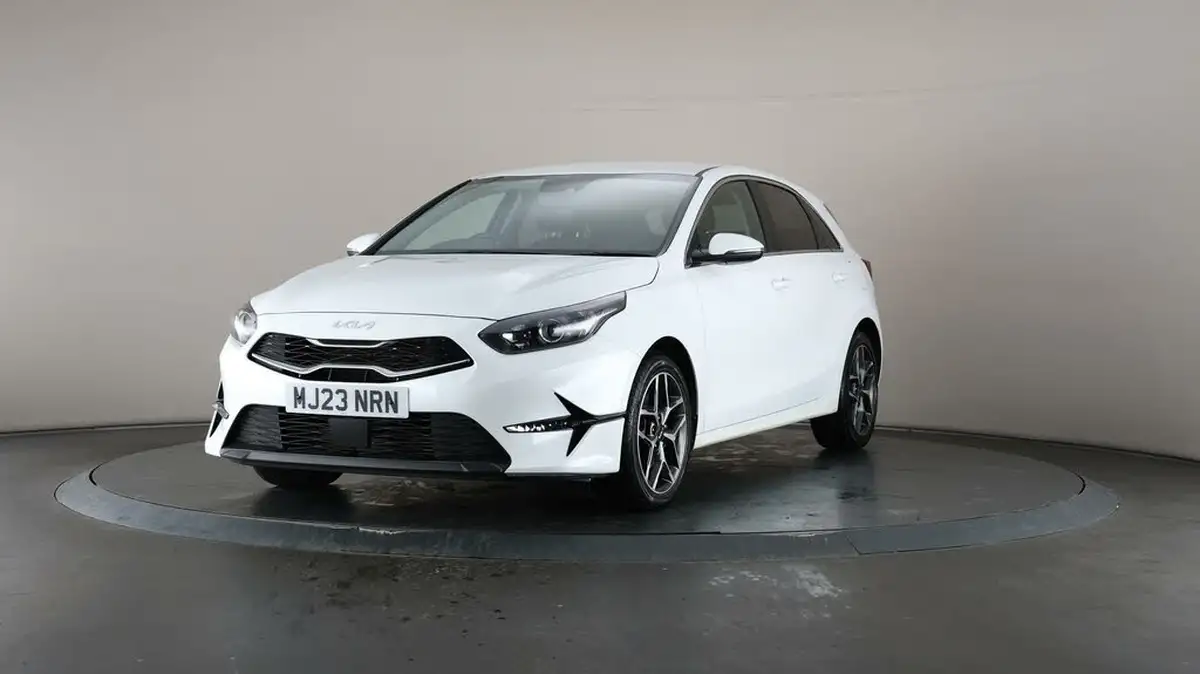 2022-kia-ceed-15-t-gdi-3-hatchback-big-37