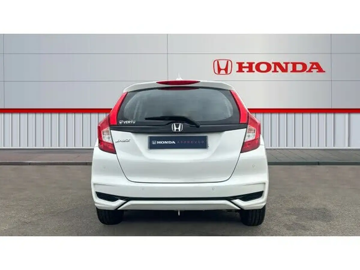 2018-honda-jazz-13-i-vtec-se-cvt-big-6
