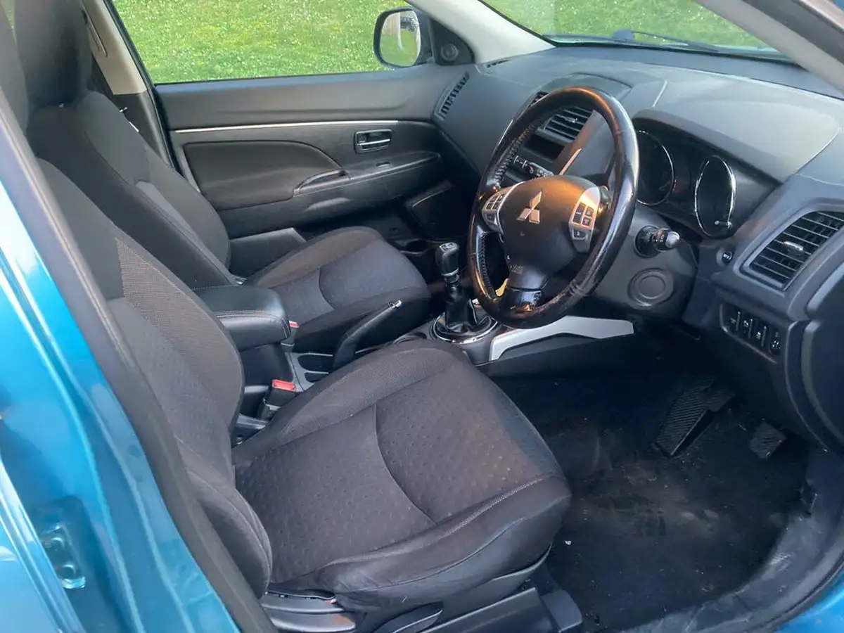 2011-mitsubishi-asx-18td-3-hatchback-5d-big-11