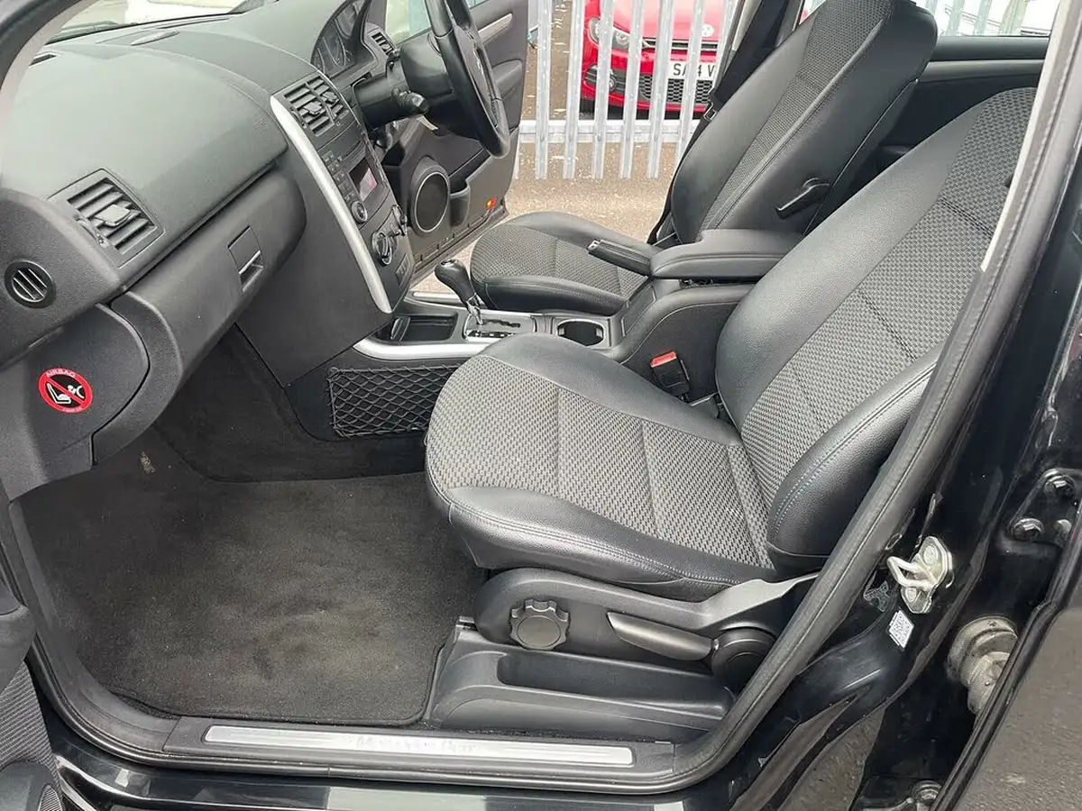 2014-honda-jazz-12-s-big-8