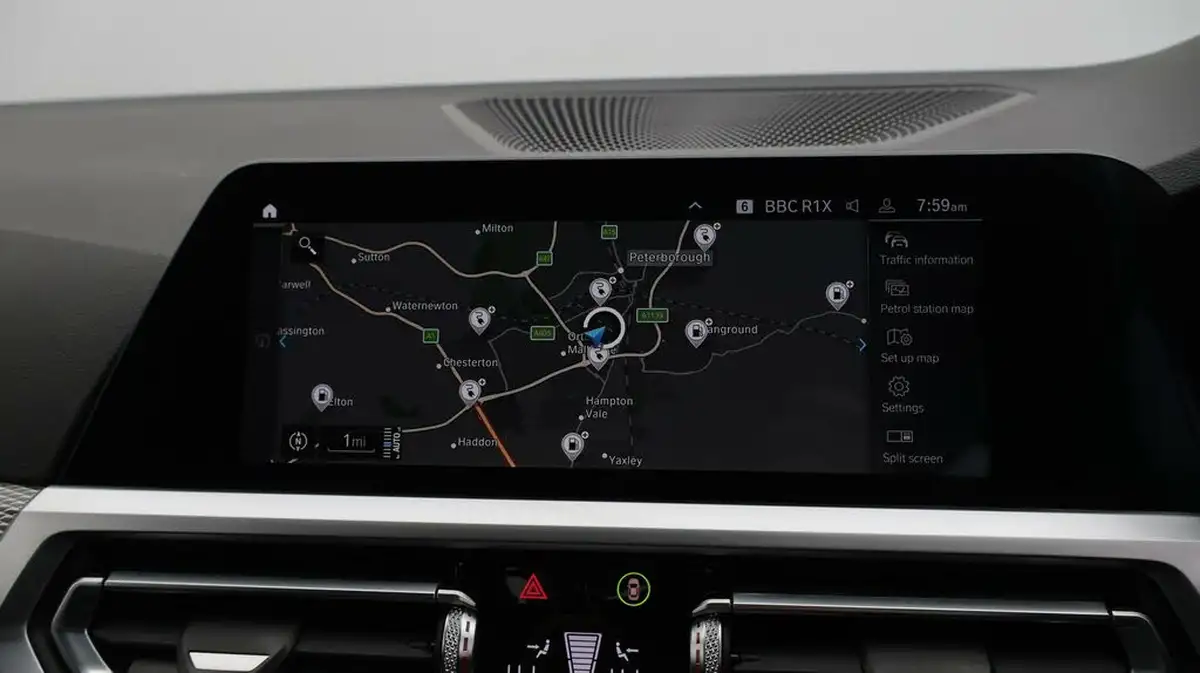 2020-bmw-3-series-20-330e-m-sport-saloon-4d-big-11