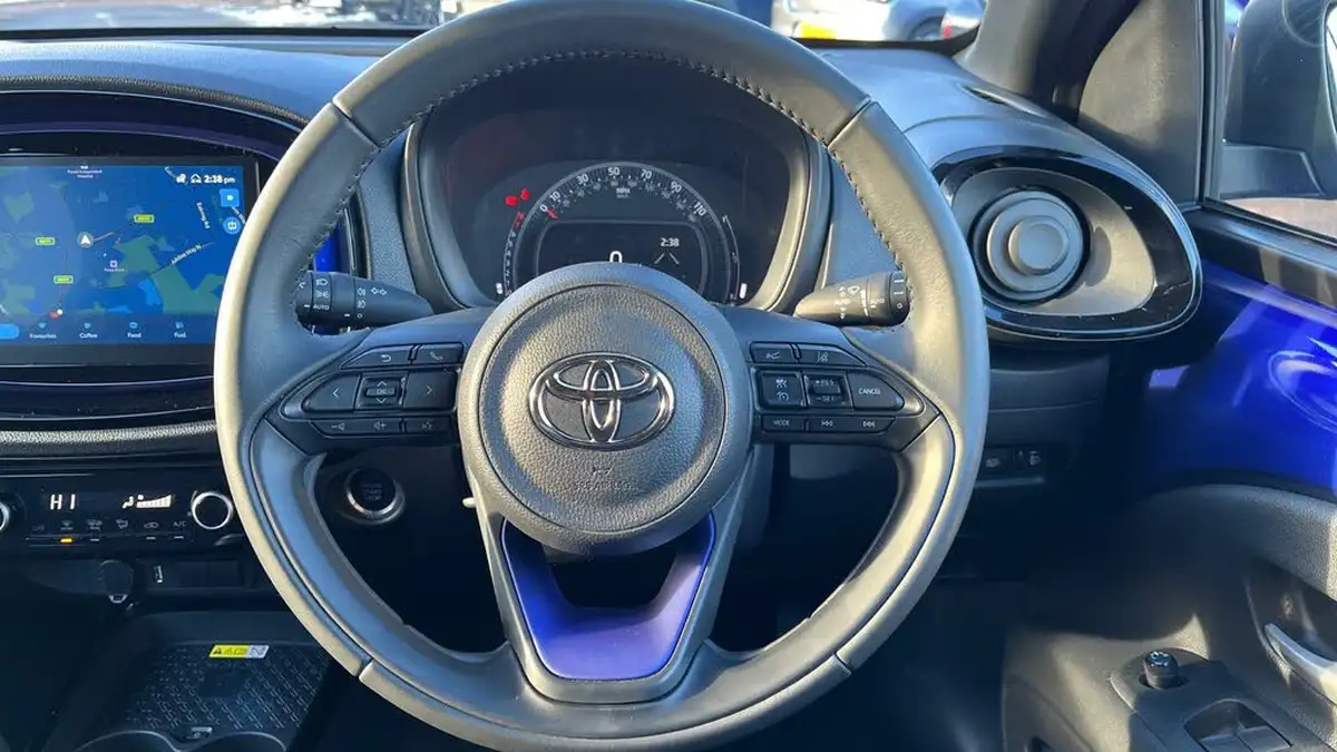 2023-toyota-aygo-x-10-vvt-i-exclusive-big-7