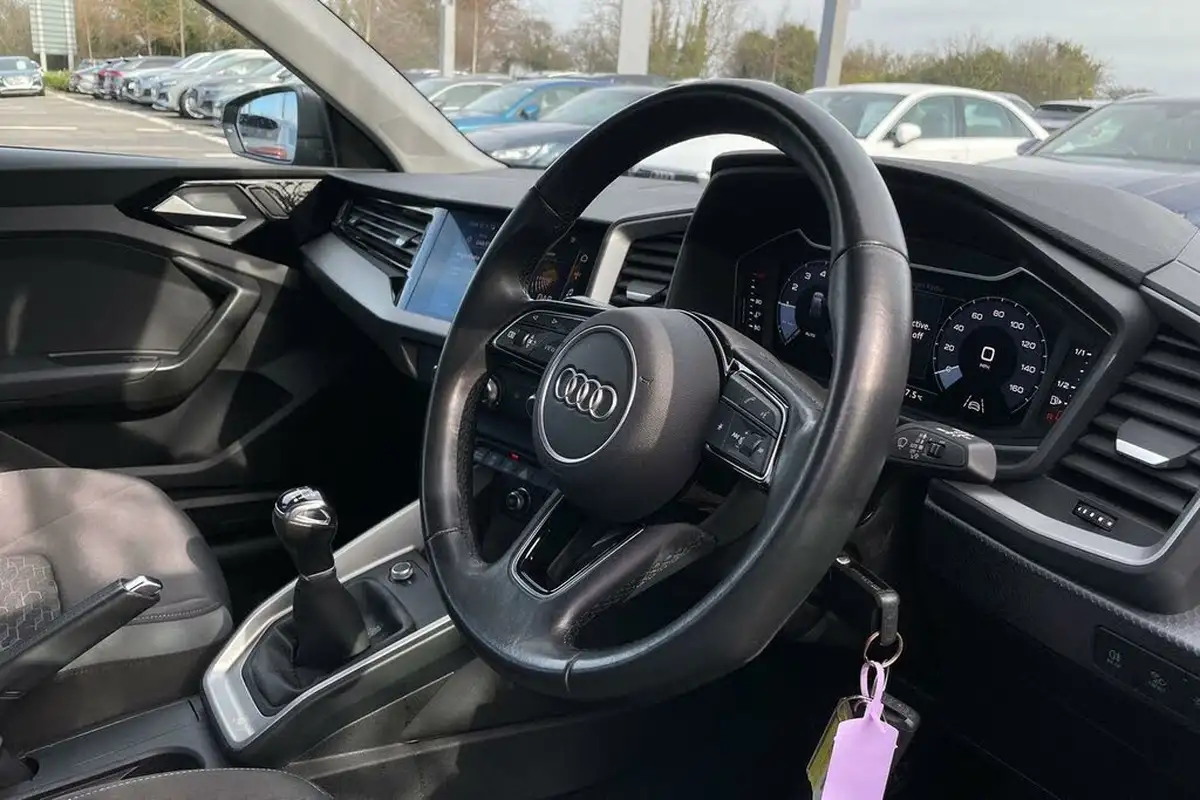 2021-audi-a1-10-30-tfsi-sport-110ps-big-28