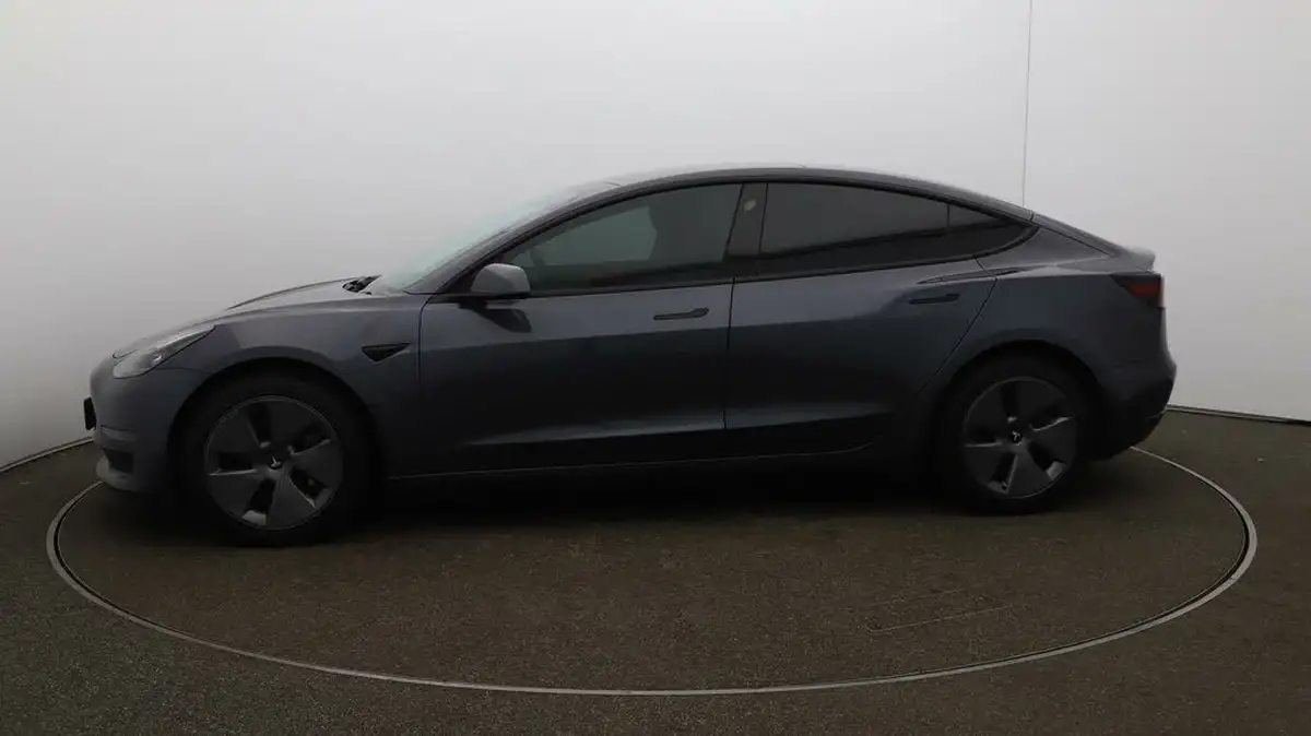 2021-tesla-model-3-e-long-range-4x4-big-57