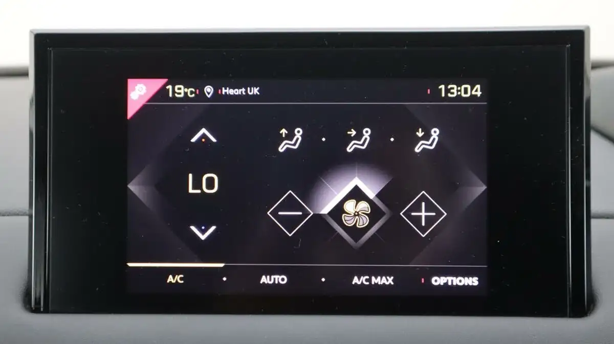 2021-ds-ds-3-crossback-12-puretech-prestige-130ps-eat8-big-11