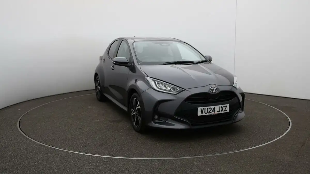 2024-toyota-yaris-15-vvt-i-design-big-40