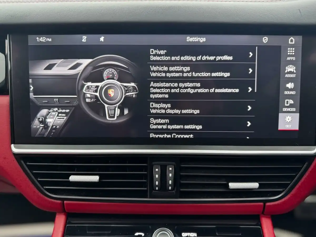 2019-porsche-cayenne-30-v6-s-big-65
