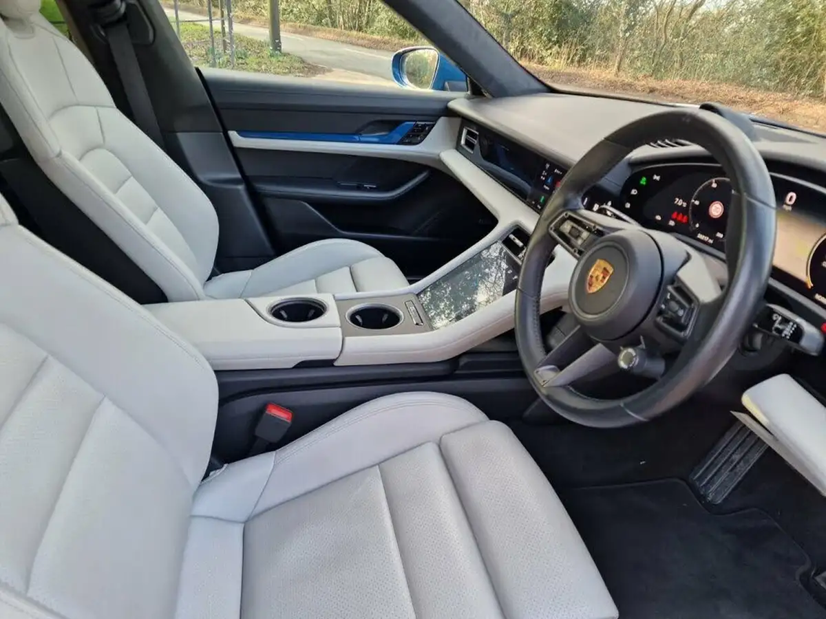 2021-porsche-taycan-e-turbo-performance-battery-plus-big-24