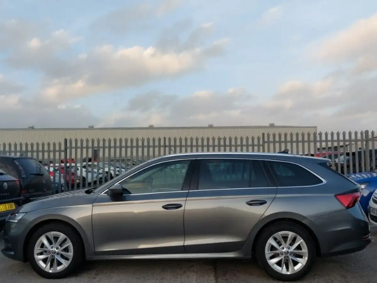 2024-skoda-octavia-15-tsi-e-tec-se-l-estate-big-3