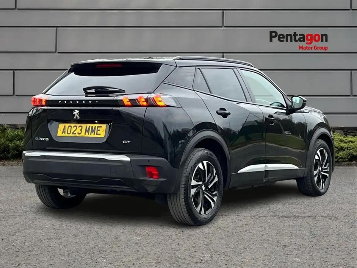 2023-peugeot-2008-suv-e-gt-136bhp-50kwh-station-wagon-big-3