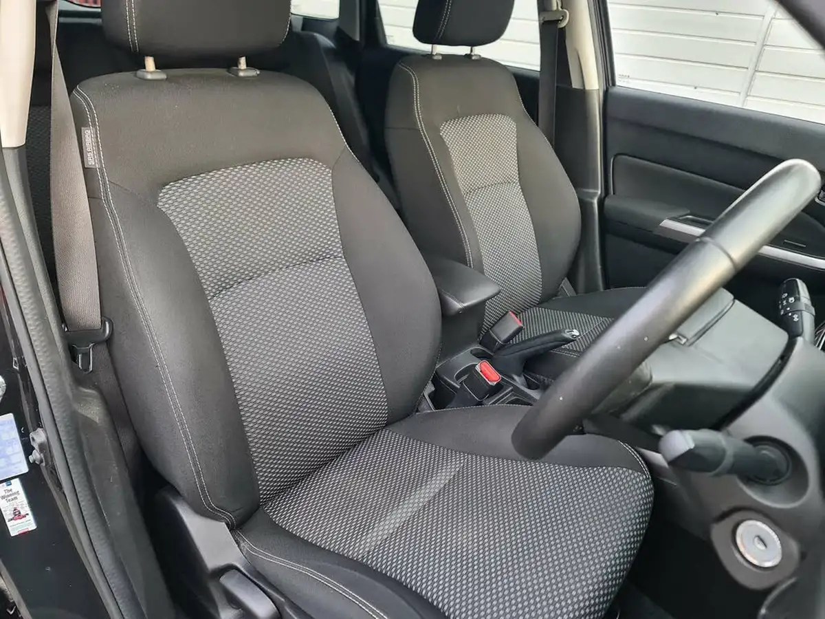 2019-suzuki-vitara-14-boosterjet-sz-t-big-30