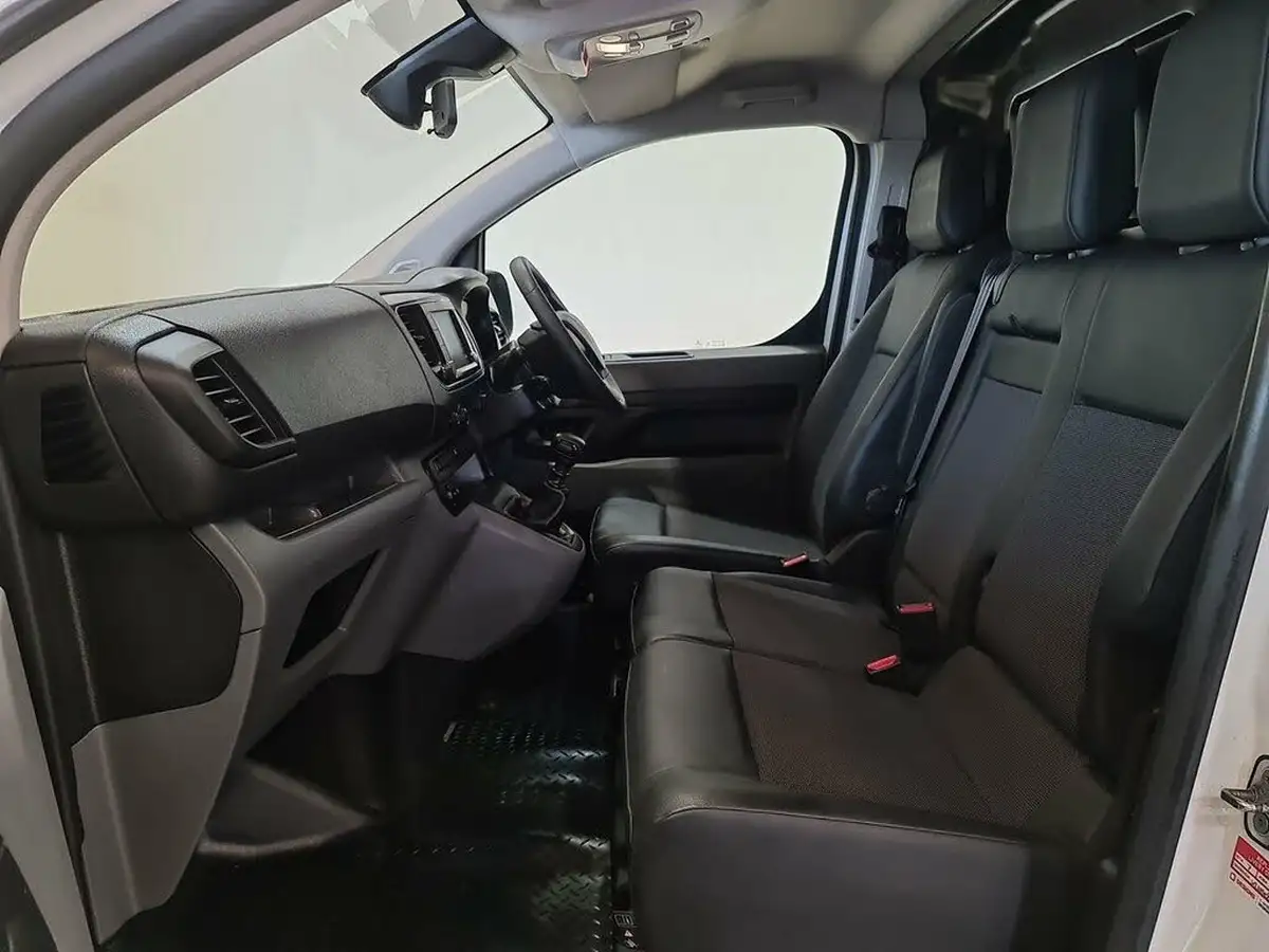 2020-peugeot-expert-20-bluehdi-professional-standard-1400-20-bluehdi-eu6d-crew-big-18