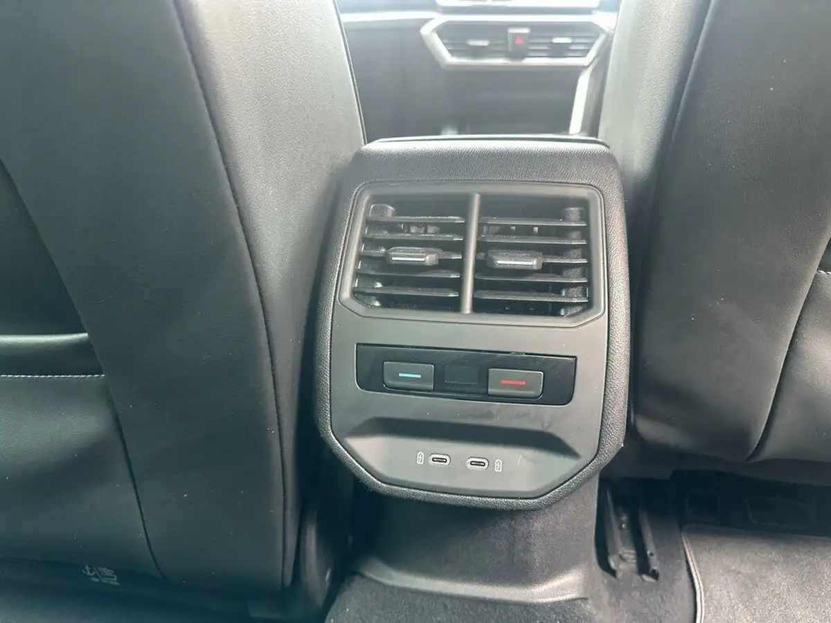 2021-seat-leon-15-etsi-fr-sport-hatchback-big-20