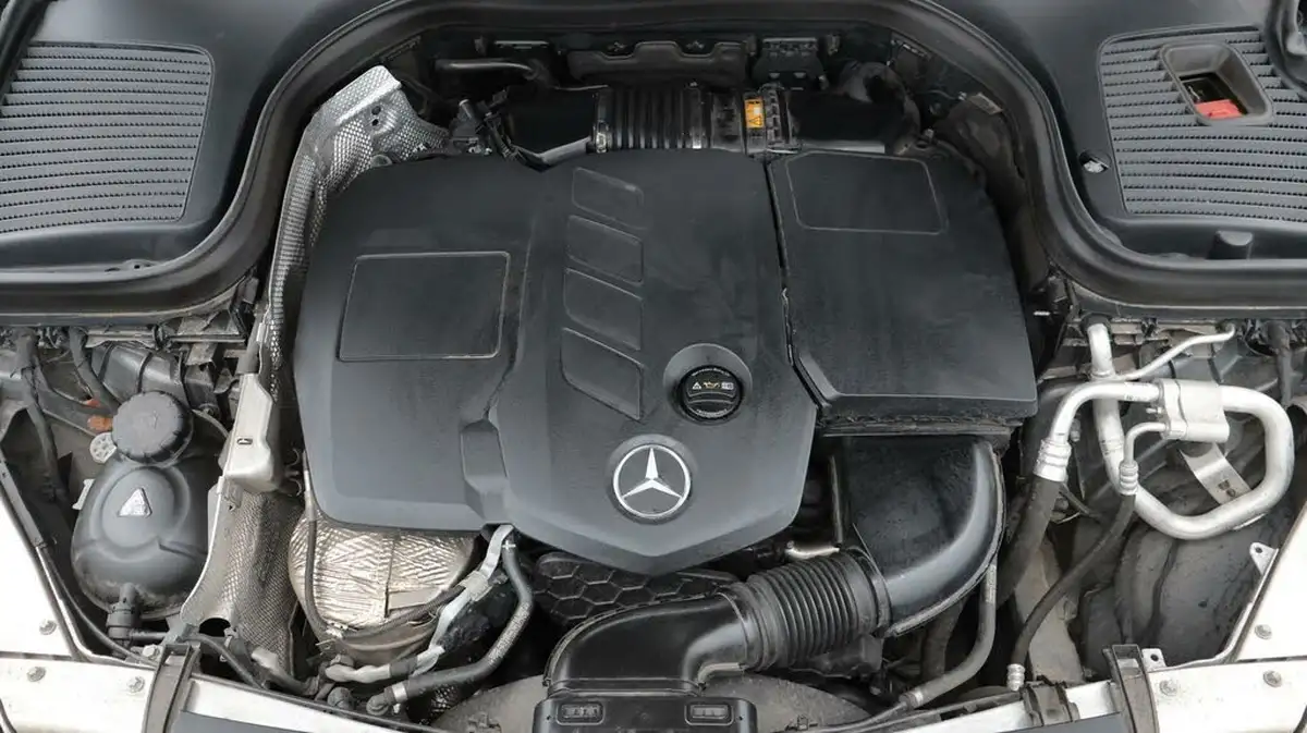 2019-mercedes-benz-glc-class-20d-glc220d-amg-line-premium-coupe-4d-big-19
