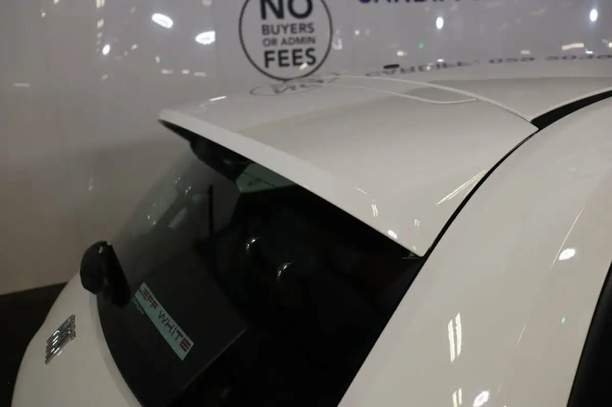 2021-fiat-500-e-action-big-13