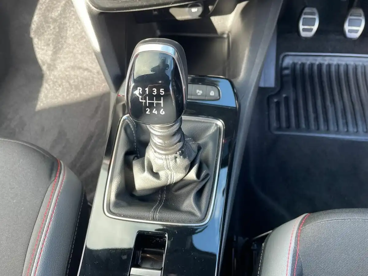 2021-vauxhall-mokka-12-sri-100ps-big-18