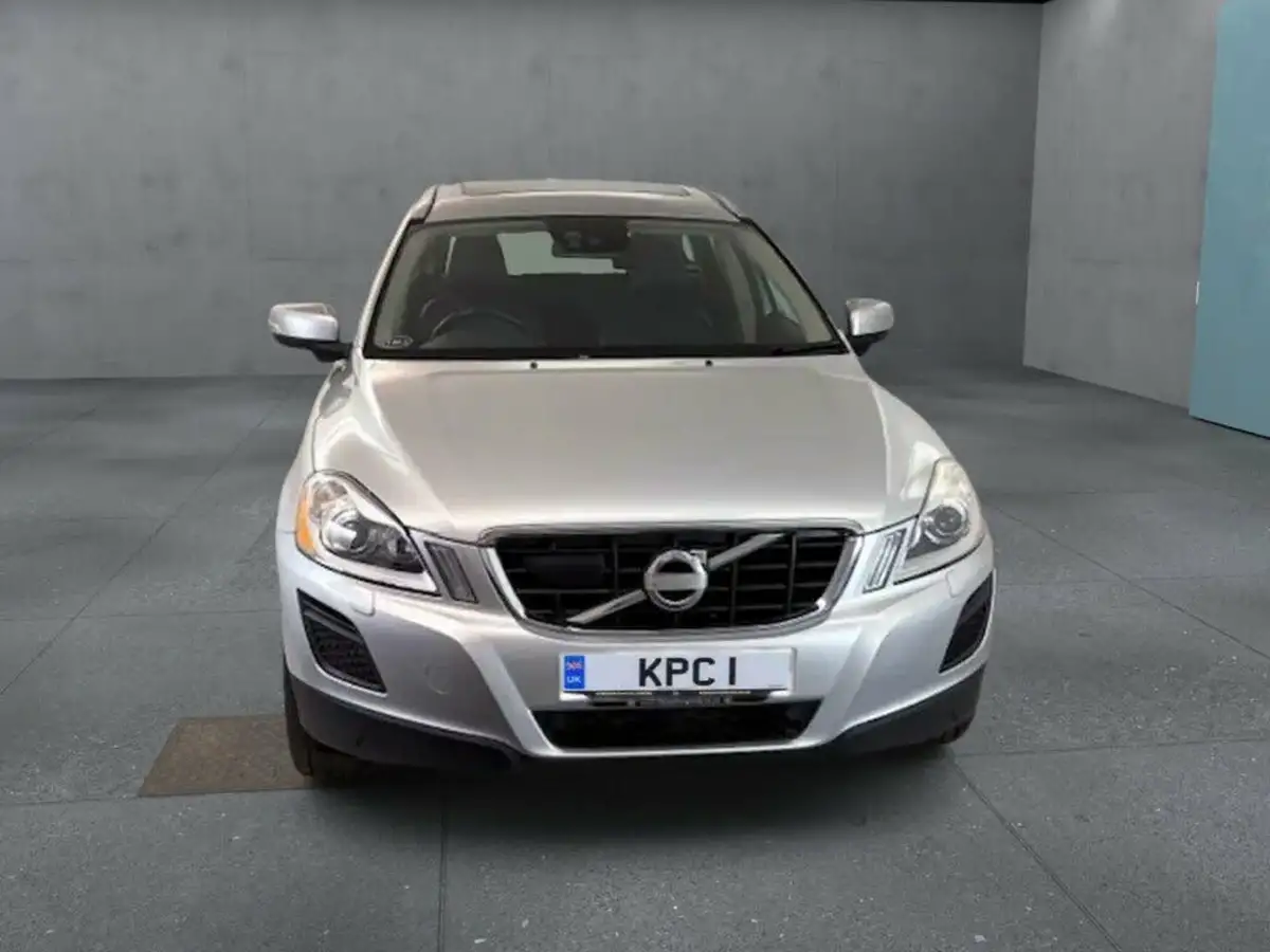 2013-volvo-xc60-24td-d5-se-lux-215bhp-nav-geartronic-big-2