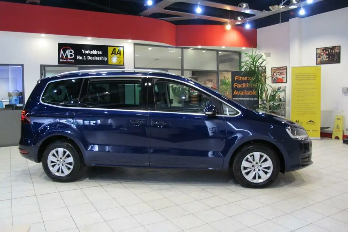 2019-volkswagen-sharan-14-tsi-se-nav-1395cc-big-2