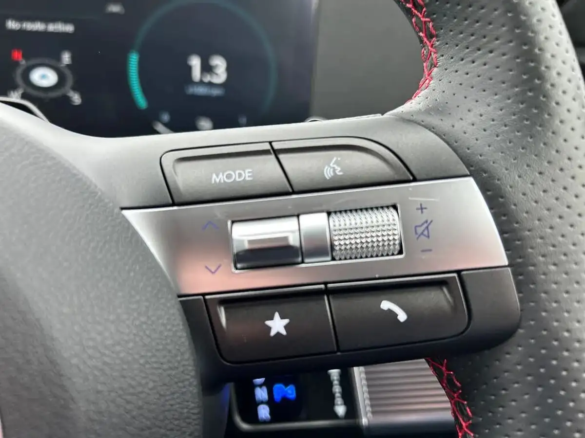 2024-hyundai-kona-16-gdi-n-line-141ps-dct-big-16