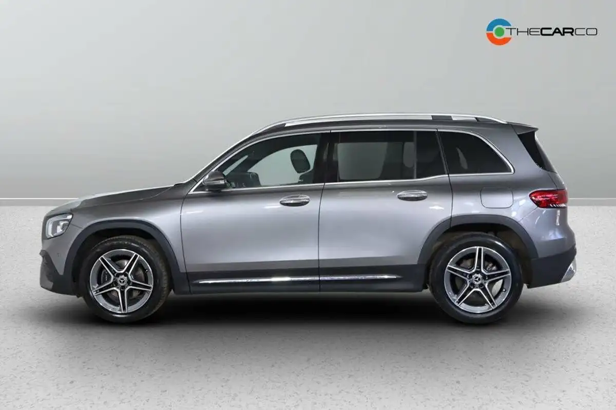 2022-mercedes-benz-glb-class-13-glb200-amg-line-premium-7g-tronic-big-10