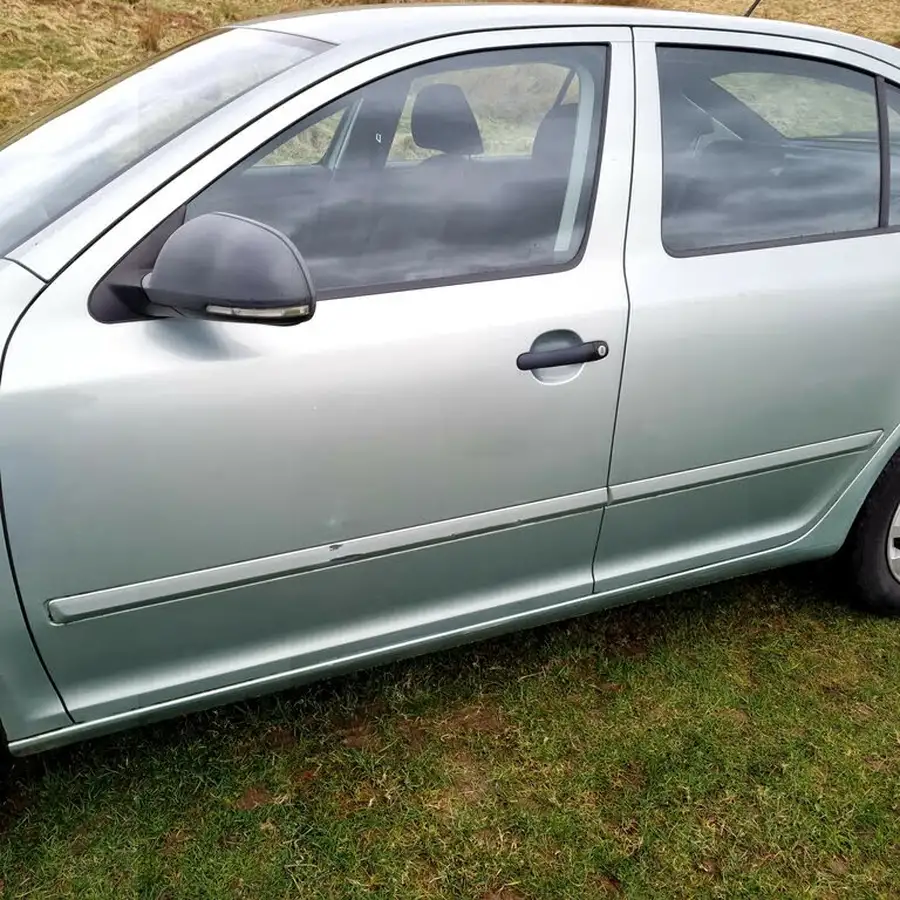 2010-skoda-octavia-16td-s-cr-105bhp-hatchback-big-4