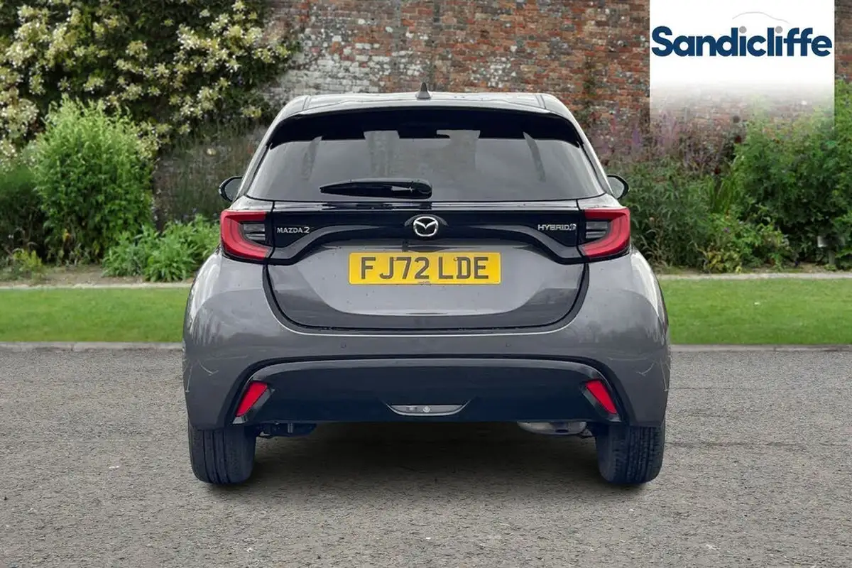 2022-mazda-mazda2-15-select-big-4