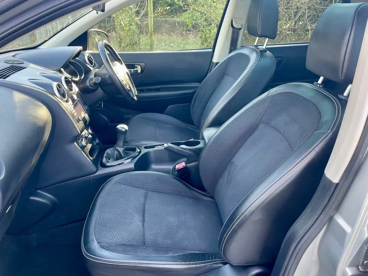 2013-nissan-qashqai-16-360-big-50