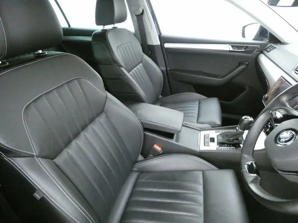 2021-skoda-superb-14-tsi-se-technology-156ps-estate-big-11