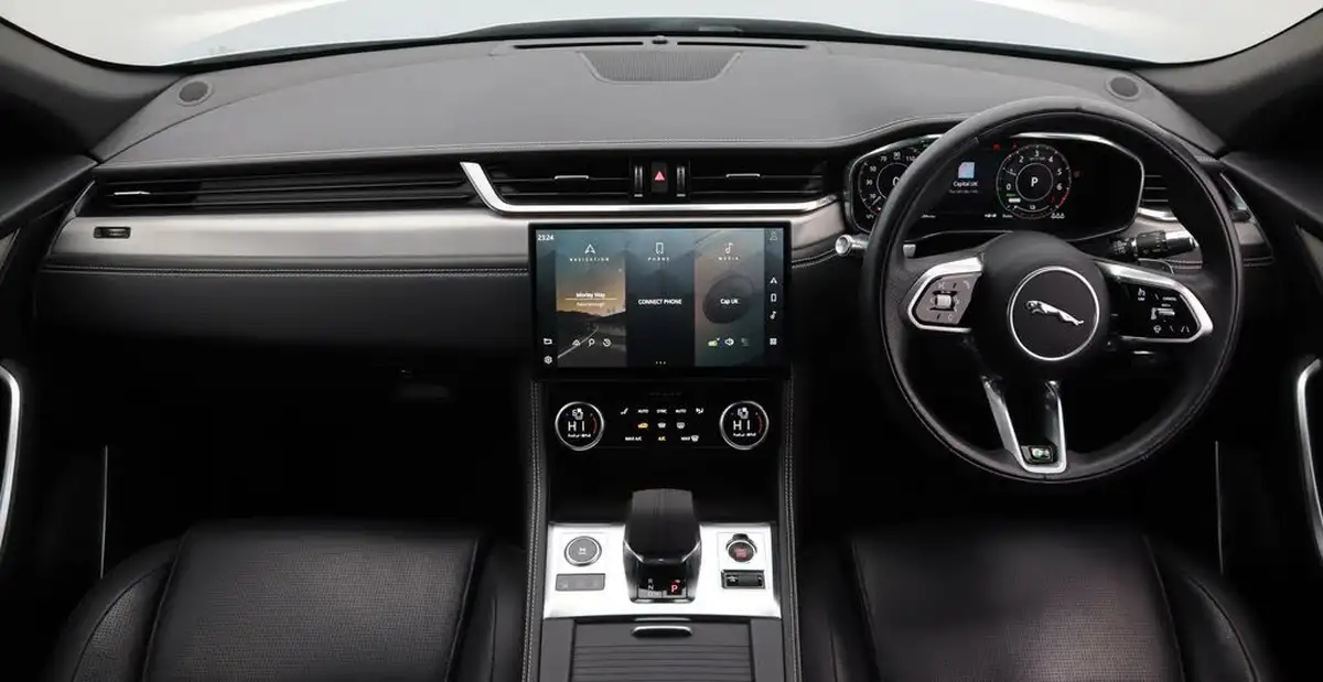 2021-jaguar-f-pace-20-p400e-s-big-13