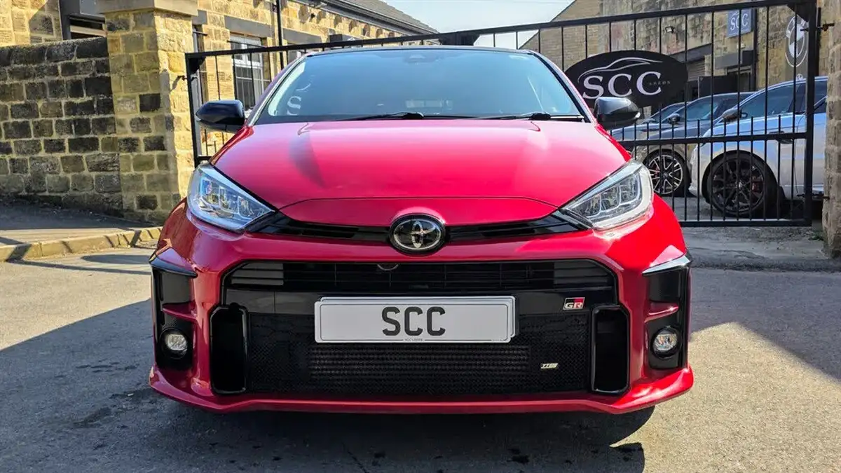 2021-toyota-yaris-16-gr-circuit-pack-big-1