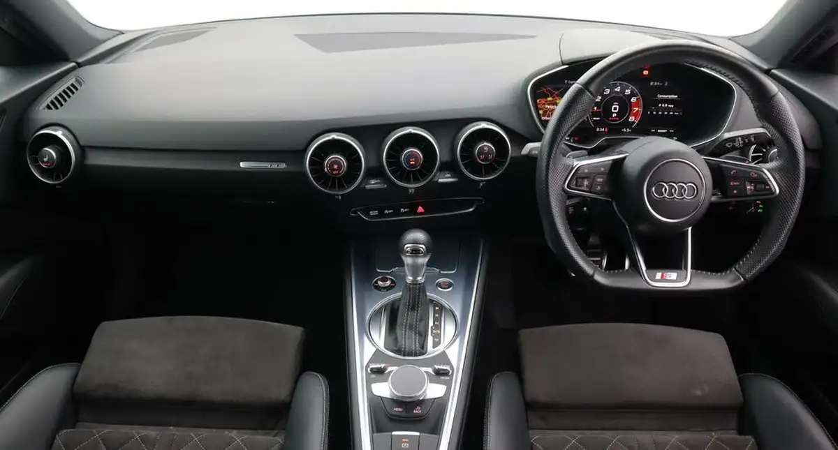 2019-audi-tt-coupe-20-40-tfsi-black-edition-big-13