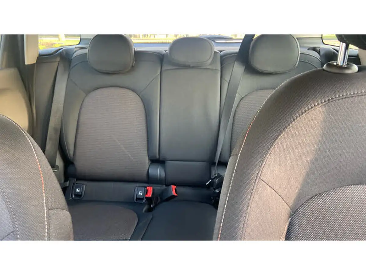 2020-mini-countryman-15-cooper-classic-auto-big-14
