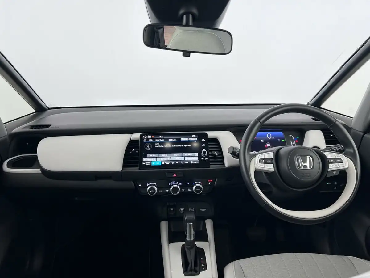 2022-honda-jazz-15-i-mmd-ex-107ps-big-14