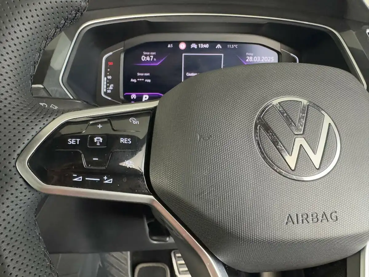 2021-volkswagen-tiguan-15-tsi-r-line-big-27