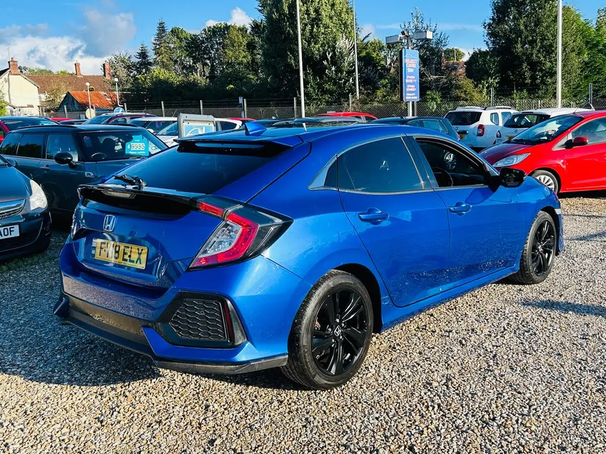 2018-honda-civic-16-i-dtec-sr-hatchback-5d-big-8