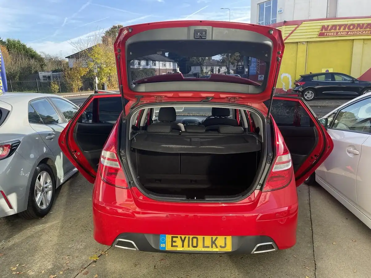 2010-hyundai-i30-16-edition-big-14