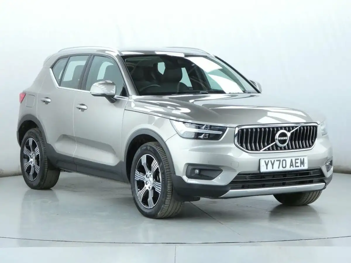2020-volvo-xc40-15-t3-inscription-geartronic-big-1