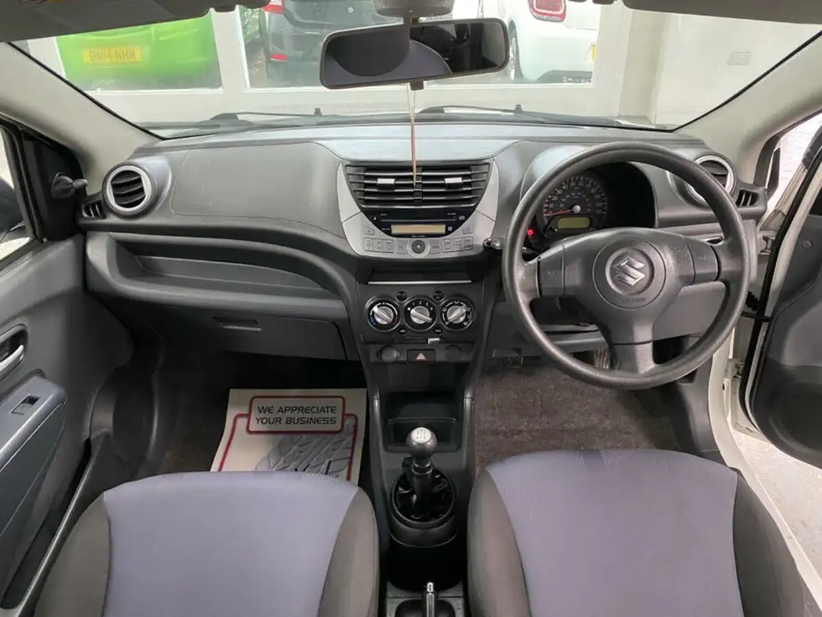 2013-suzuki-alto-10-sz-big-9