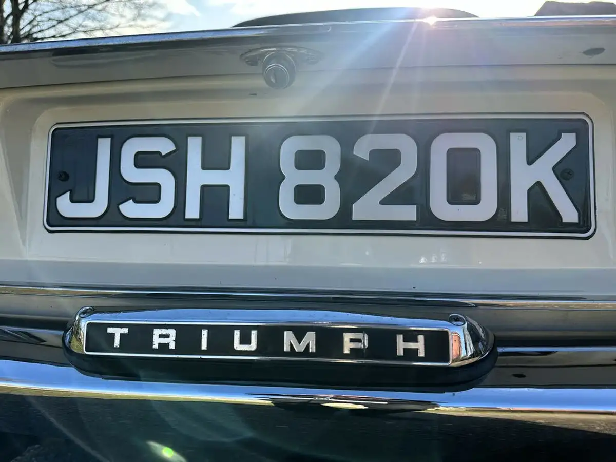 1972-triumph-stag-30-big-66