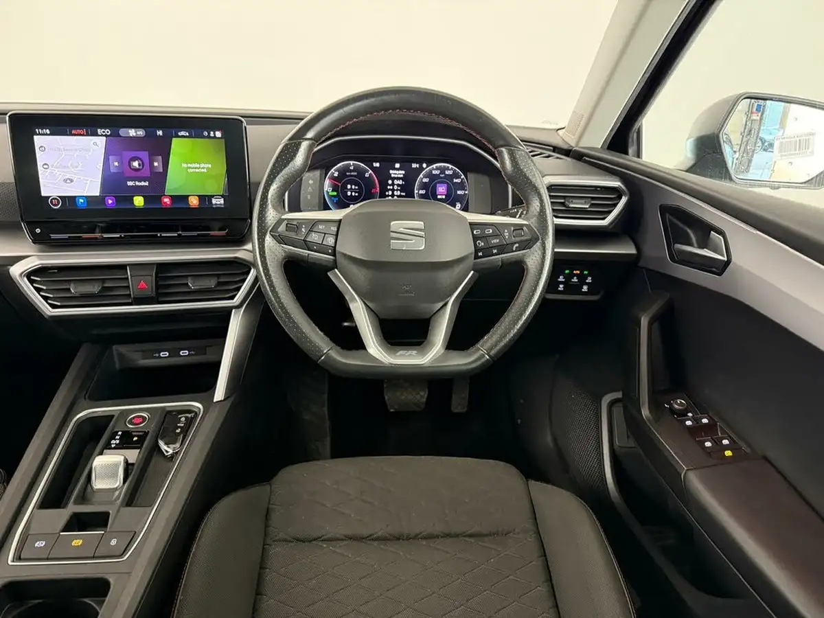 2021-seat-leon-14-e-hybrid-fr-estate-big-13